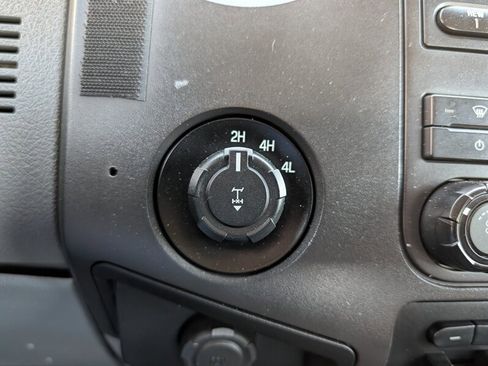 Used 2014 Ford F250 XL w/ Power Equipment Group AWD/4WD image 11
