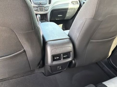 Used 2019 Chevrolet Equinox LT image 20