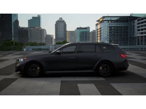 New 2026 BMW M5 Touring image 4