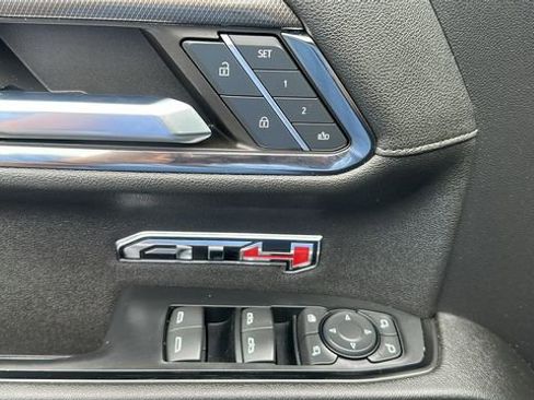 Used 2024 GMC Sierra 1500 AT4 w/ Technology Package image 12