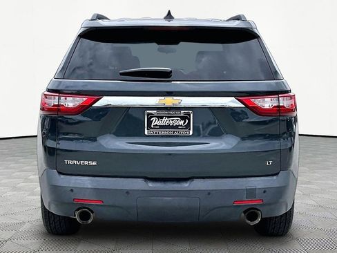 Used 2019 Chevrolet Traverse LT w/ LPO, Cargo Package FWD image 4