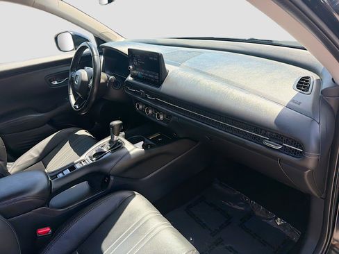 Certified 2025 Honda HR-V EX-L image 31