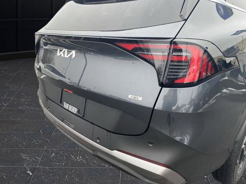 New 2026 Kia Sportage EX image 40