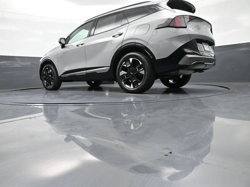 Certified 2026 Kia Sportage SX AWD/4WD image 33