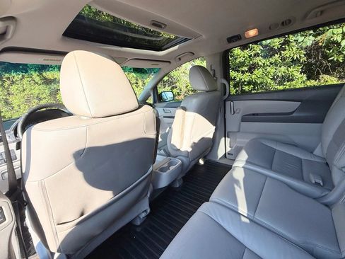 Used 2012 Honda Odyssey EX-L image 35
