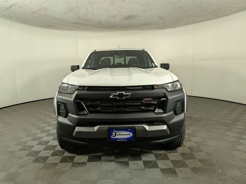 New 2026 Chevrolet Colorado Trail Boss AWD/4WD image 2