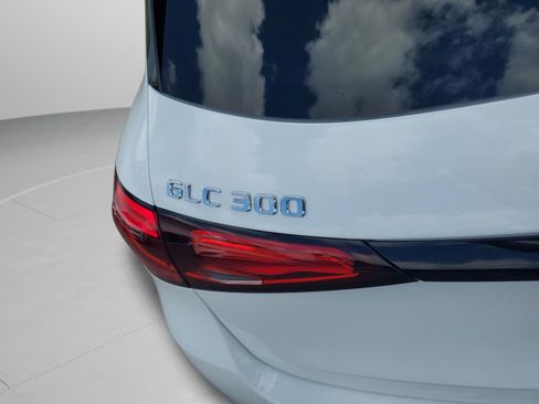 Certified 2026 Mercedes-Benz GLC 300 4MATIC image 36