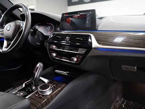 Used 2020 BMW 540i w/ Convenience Package RWD image 22