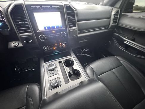Used 2020 Ford Expedition Max XLT w/ Equipment Group 202A AWD/4WD image 3