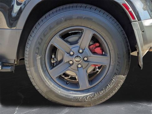 Used 2022 Land Rover Defender 110 image 36