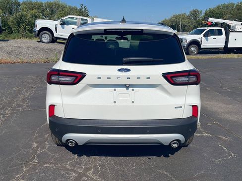 Used 2025 Ford Escape SE FWD image 30