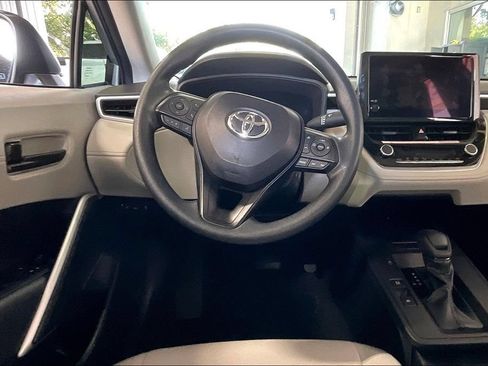 Used 2026 Toyota Corolla Cross L FWD image 5