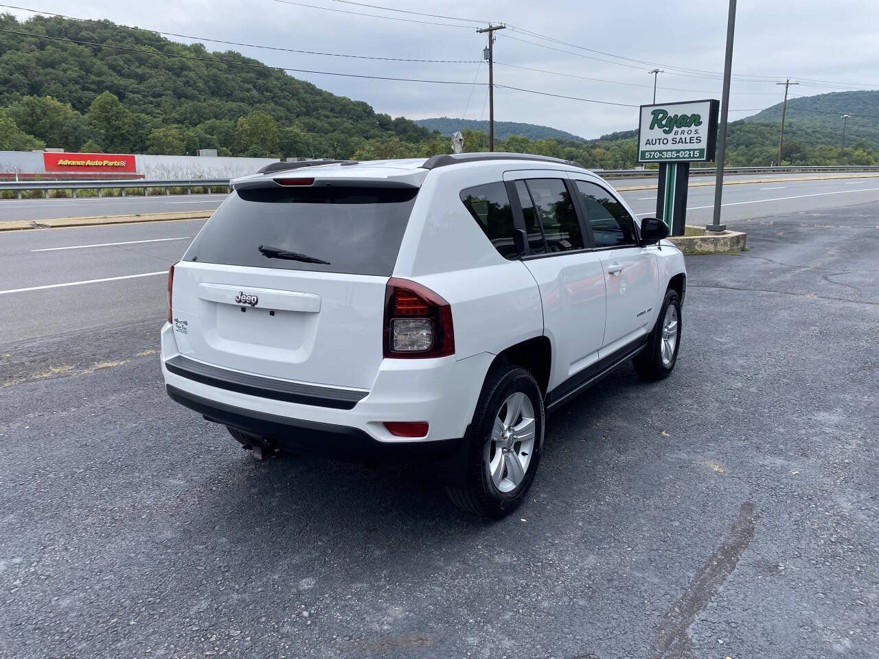 Used 2016 Jeep Compass Sport w/ Power Value Group AWD/4WD image 6