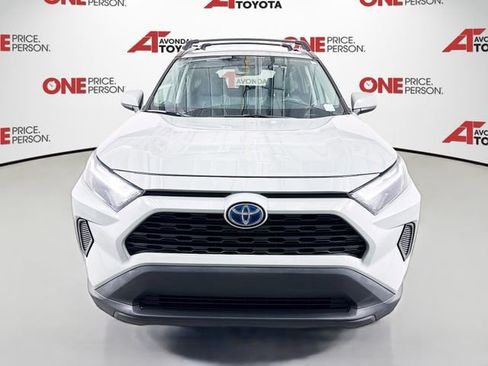 Certified 2022 Toyota RAV4 XLE w/ Convenience Package image 2