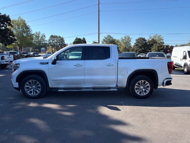 Used 2024 GMC Sierra 1500 Denali w/ Technology Package AWD/4WD image 7