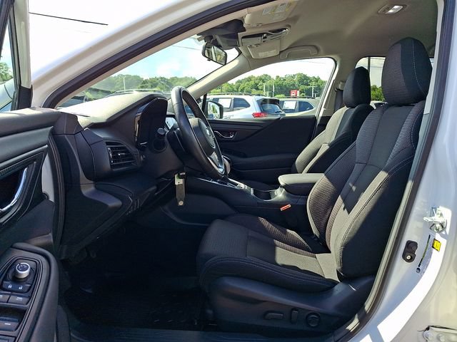 Used 2025 Subaru Outback Premium AWD/4WD image 14