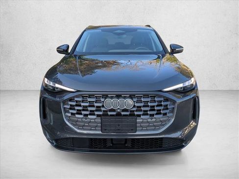 Certified 2025 Audi Q5 Premium Plus w/ Premium Plus image 2