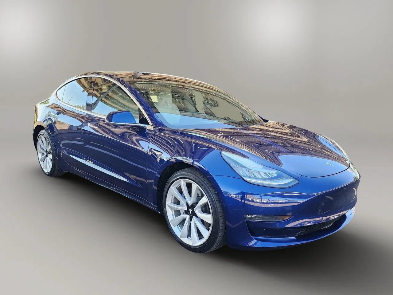 Used 2018 Tesla Model 3 Long Range AWD/4WD image 2