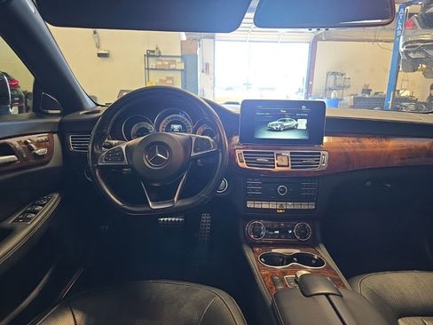 Used 2015 Mercedes-Benz CLS 400 4MATIC image 4