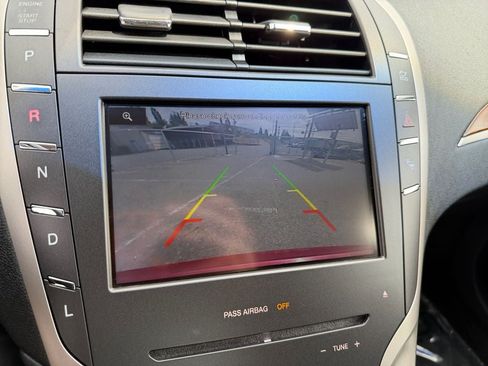 Used 2016 Lincoln MKZ Hybrid w/ Equipment Group 600A Reserve FWD image 17