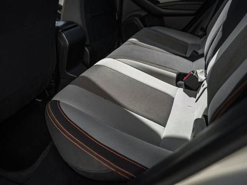 Used 2023 Subaru Crosstrek 2.0i Premium image 31