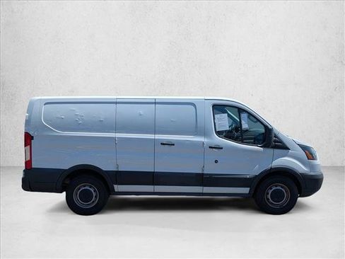 Used 2017 Ford Transit 150 130 Low Roof RWD image 4