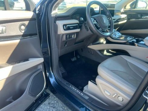 Used 2022 Lincoln Nautilus Reserve w/ Equipment Group 201A image 10