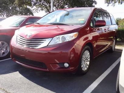 Used 2017 Toyota Sienna XLE