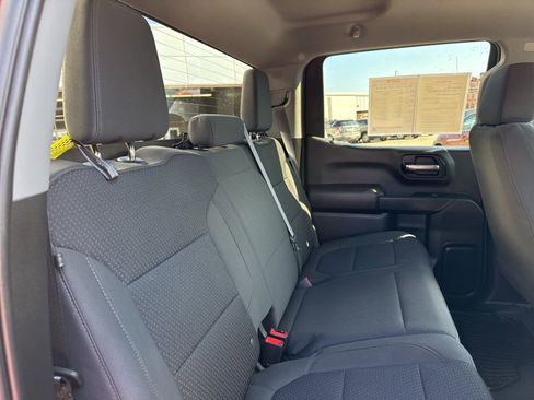 Used 2022 Chevrolet Silverado 1500 Custom w/ LPO, Dark Essentials Package RWD image 12