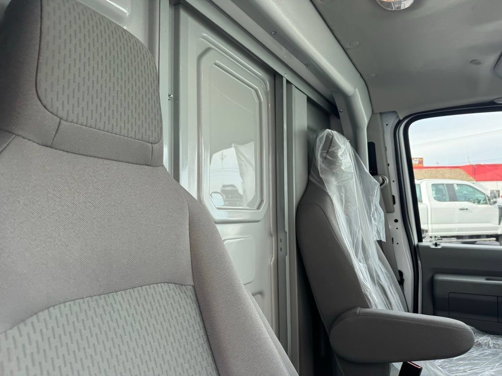 New 2026 Ford E-350 and Econoline 350 Super Duty w/ Interior Upgrade Package RWD image 24