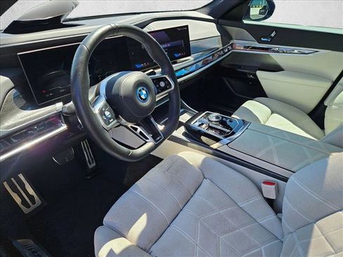 Certified 2023 BMW i7 xDrive60 w/ Parking Assistance Package image 10