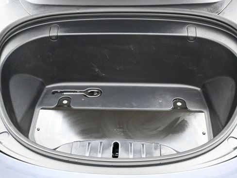 Used 2018 Tesla Model 3 Performance image 40