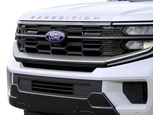 New 2027 Ford Expedition Platinum w/ Driver's Package RWD image 19