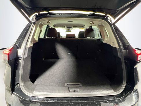 Used 2025 Nissan Rogue SV FWD image 33