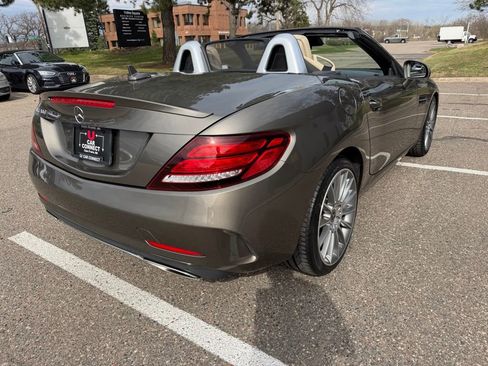 Used 2018 Mercedes-Benz SLC 300 image 15