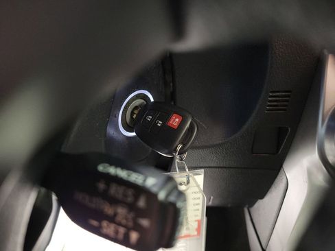 Used 2020 Toyota 4Runner SR5 image 15