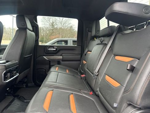 Used 2022 GMC Sierra 2500 AT4 w/ AT4 Preferred Package image 16