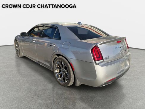 Used 2018 Chrysler 300 S w/ 300S Premium Group image 3