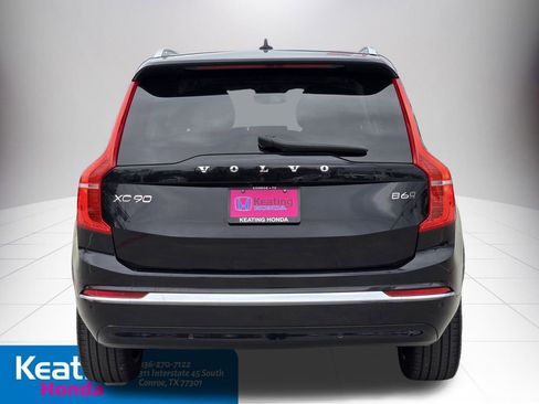 Used 2023 Volvo XC90 B6 Plus image 7