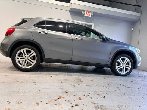 Used 2016 Mercedes-Benz GLA 250 4MATIC w/ Premium Package image 12