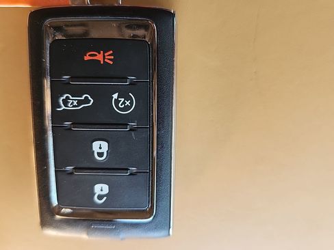 Certified 2022 Jeep Grand Cherokee Summit w/ Adv Protech Group IV image 37