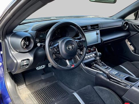 Used 2024 Toyota GR86 Premium w/ Performance Package RWD image 16