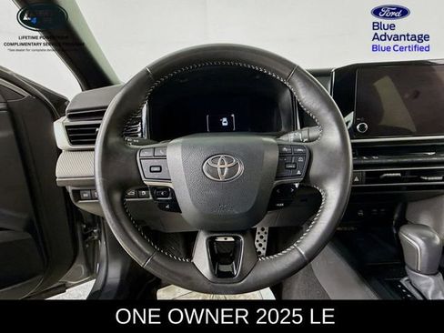 Used 2025 Toyota Camry LE image 11