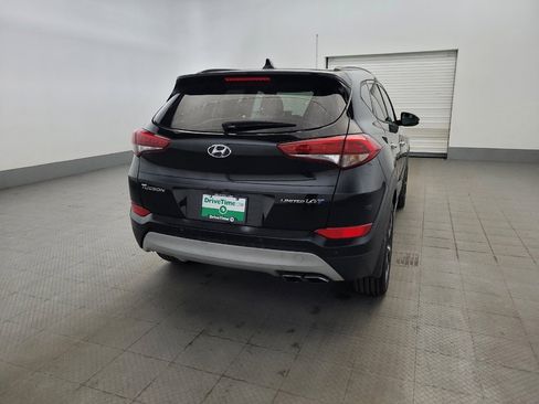 Used 2017 Hyundai Tucson Limited w/ Limited Ultimate Package 03 FWD image 9