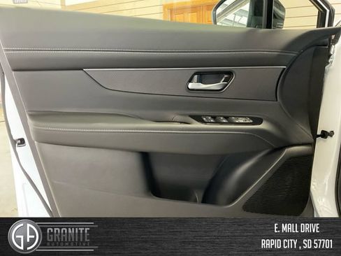 New 2025 Nissan Murano SV AWD/4WD image 20