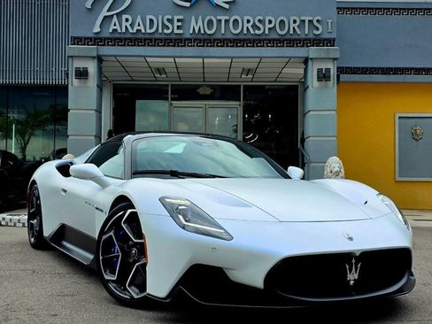 Used 2024 Maserati MC20 Cielo RWD image 3