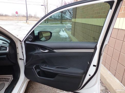 Used 2020 Honda Civic EX image 57