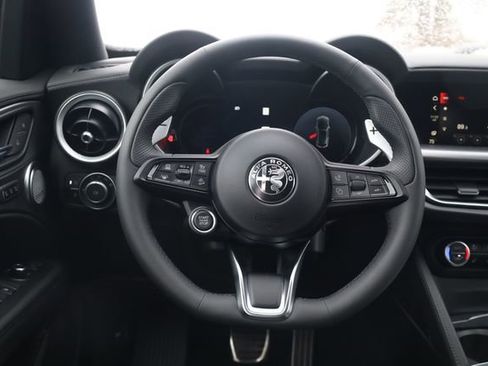 New 2025 Alfa Romeo Stelvio Sprint image 11