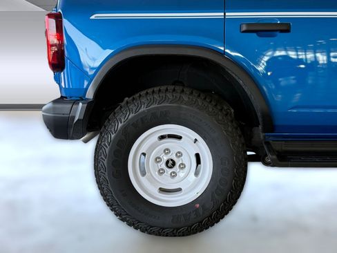 New 2026 Ford Bronco Heritage Edition AWD/4WD image 12