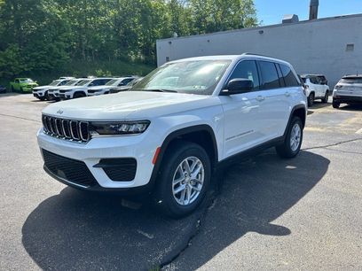 New 2025 Jeep Grand Cherokee Laredo X w/ Luxury Tech Group I